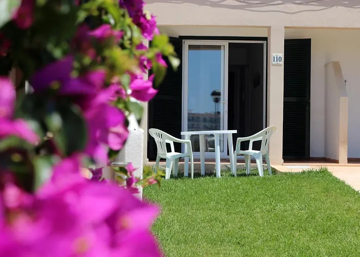Apartamentos Saura